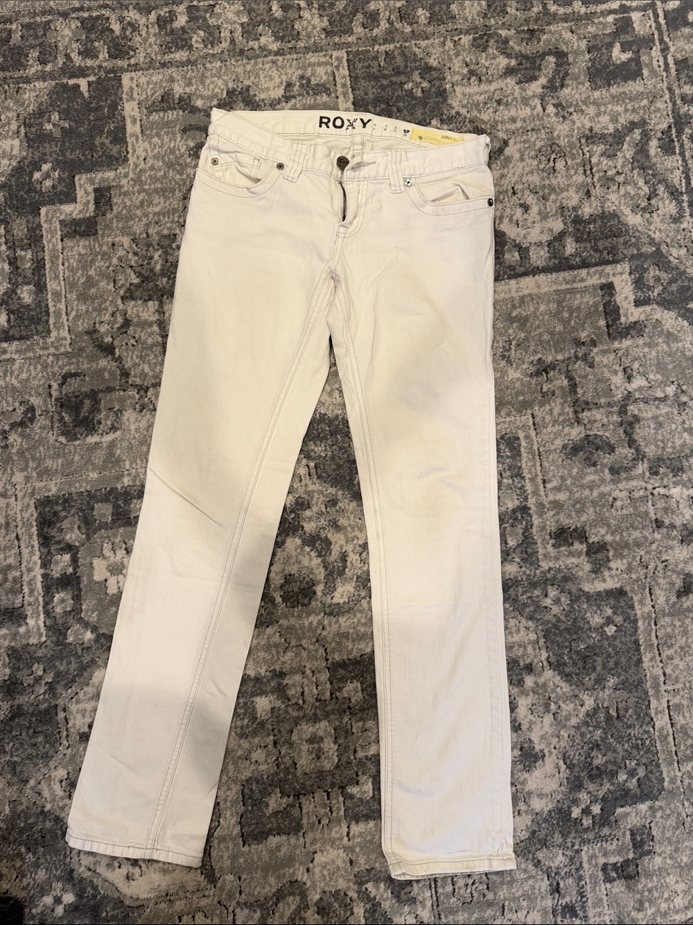 White Roxy jeans - Picture 3 of 4